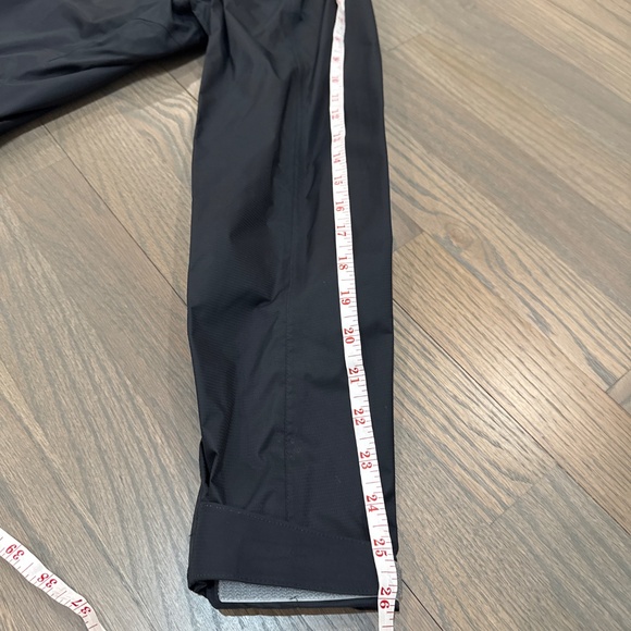 vineyard vines Women's Stow & Go Hooded Rain Coat Size M - Picture 10 of 10